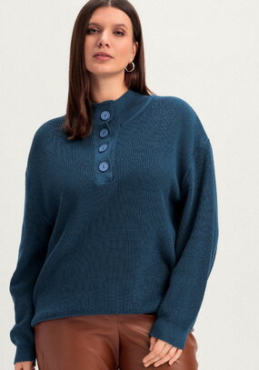 Джемпер со стойкой на пуговицах