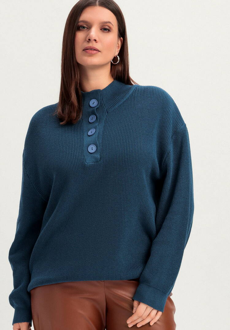 Джемпер со стойкой на пуговицах шир.  750, рис. 9