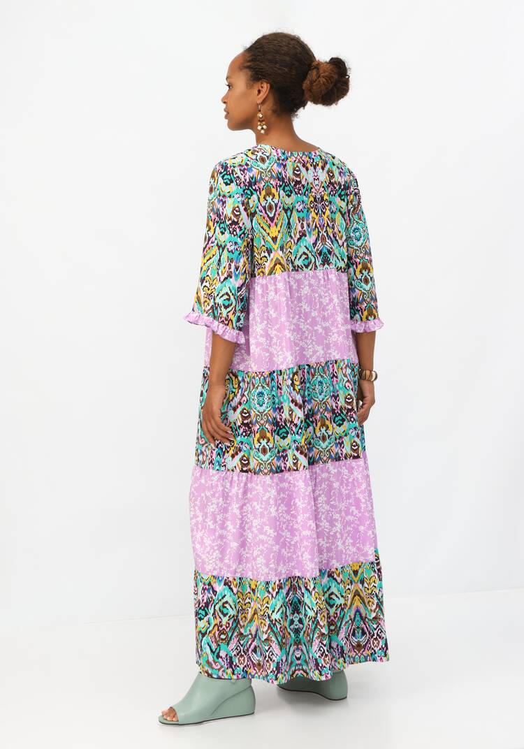 Платье с ярусами и комбинированным принтом шир.  750, рис. 27