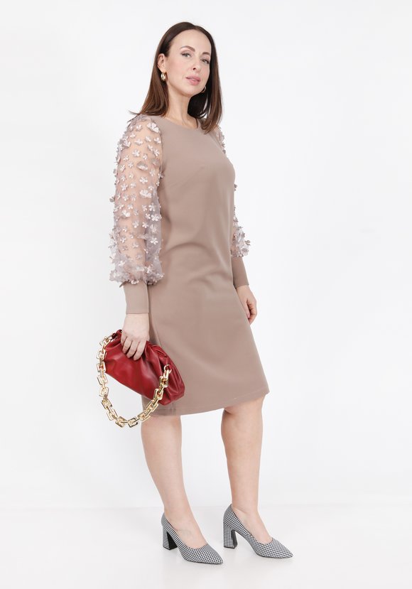 Платье коктейльное из комбинированной ткани шир.  580, рис. 15