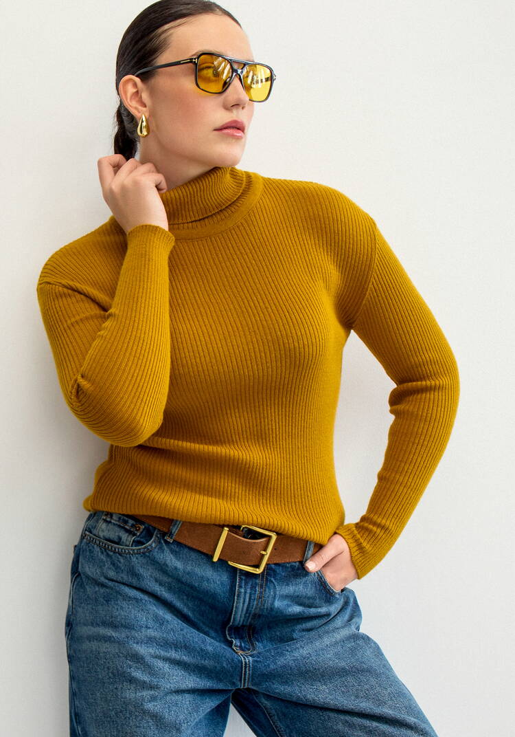 Водолазка в рубчик с высокой горловиной шир.  750, рис. 42