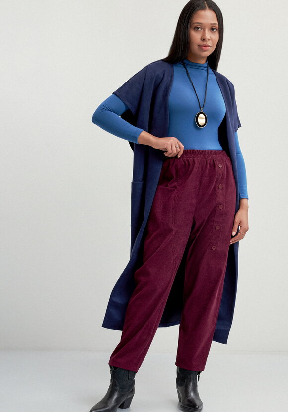 Брюки с карманом в рельефе шир.  580, рис. 9