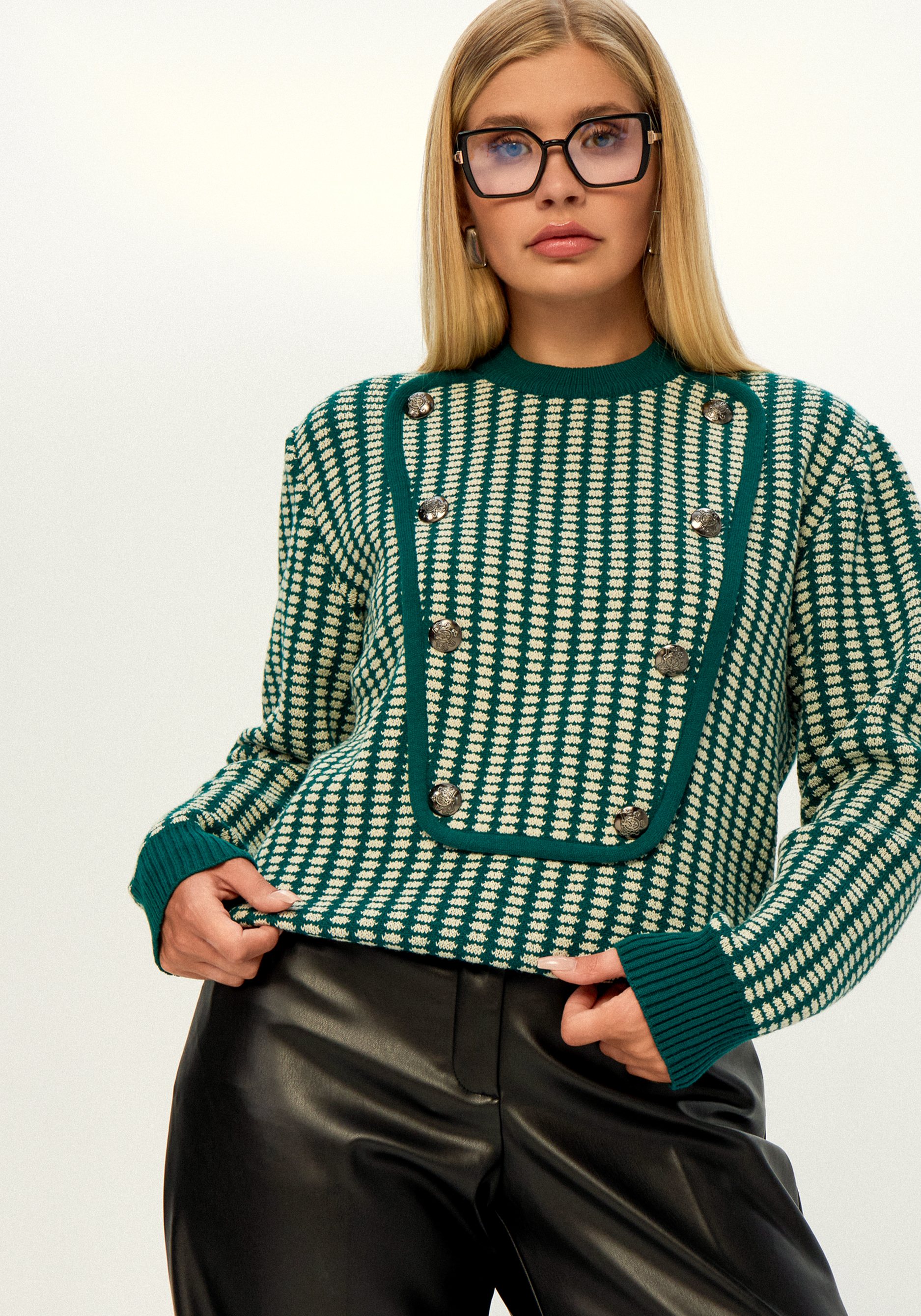 Джемпер с пуговицами декоративными 2099₽