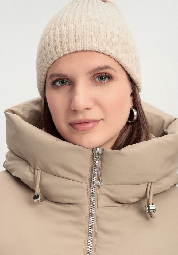 Пуховик с боковыми карманами на молнии шир.  580, рис. 15