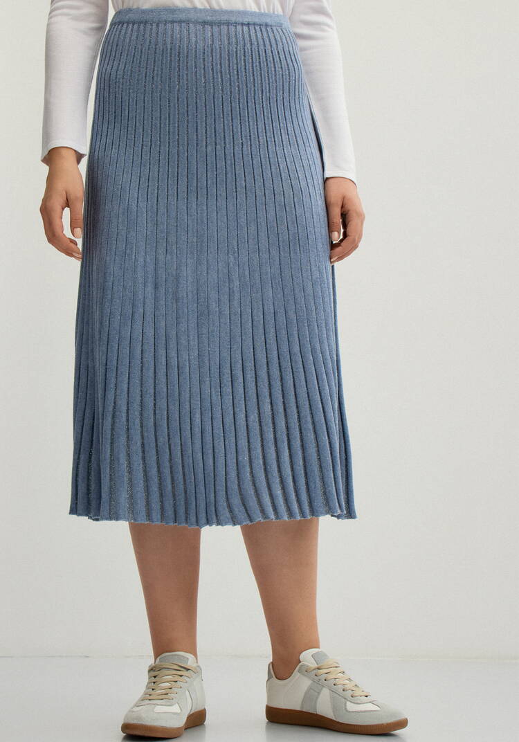 Юбка фактурная в вертикальную полоску шир.  750, рис. 24