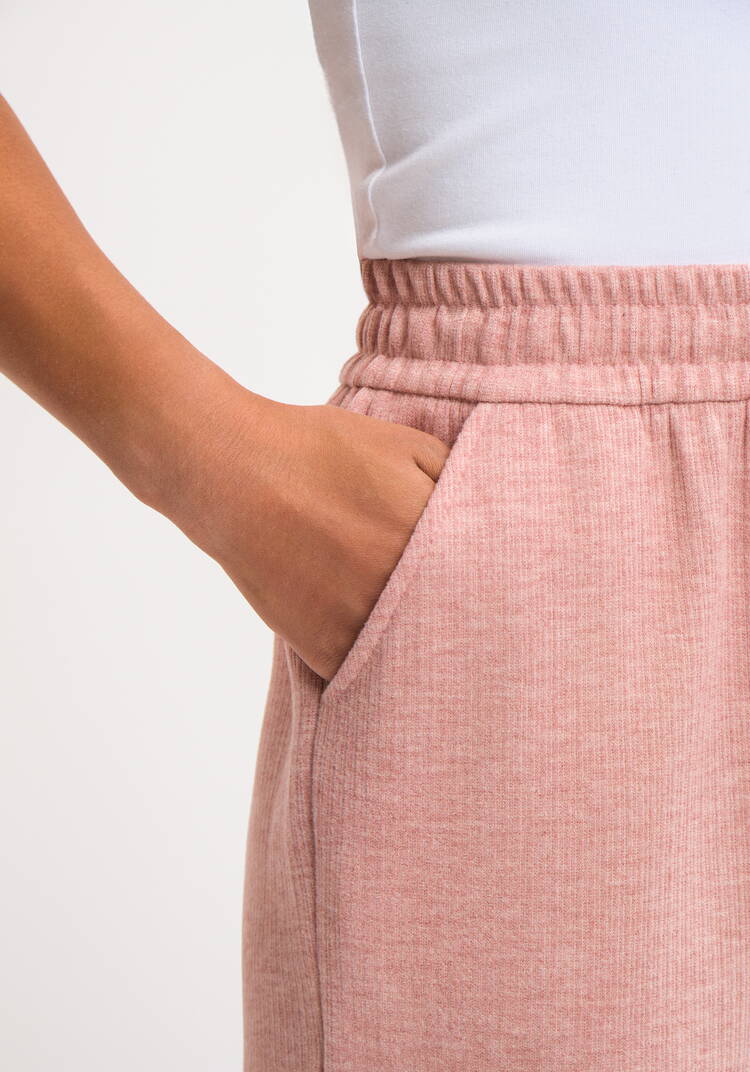 Брюки прямые от бедра на резинке шир.  750, рис. 17