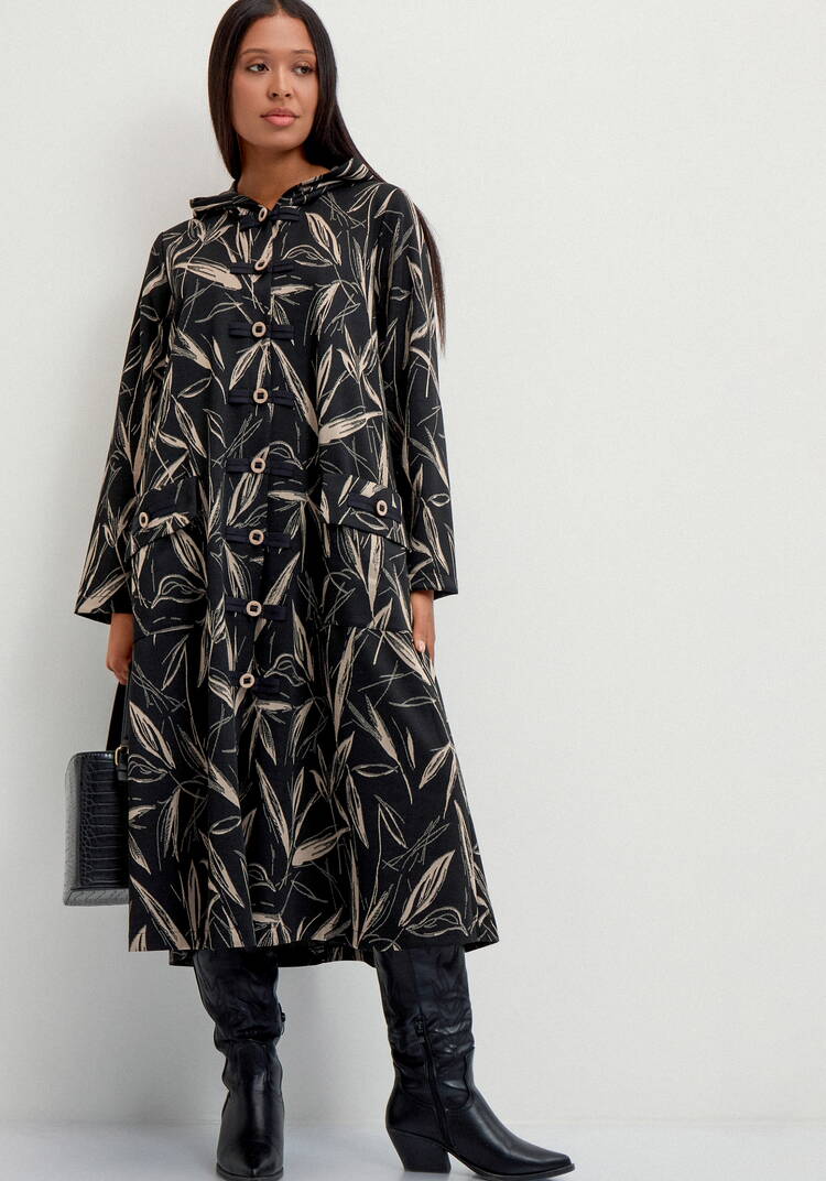 Платье трикотажное  с капюшоном шир.  750, рис. 10