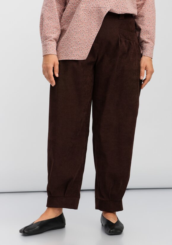 Брюки-бананы с манжетами по низу шир.  580, рис. 1