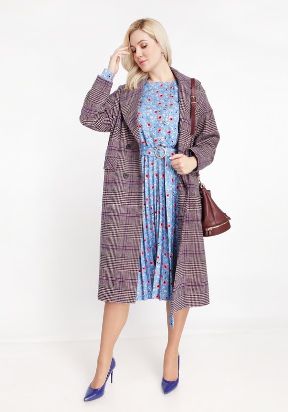 Пальто со спущенной проймой в клетку шир.  580, рис. 7