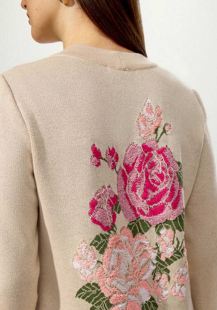 Кардиган с 3D рисунком на спинке шир.  750, рис. 7