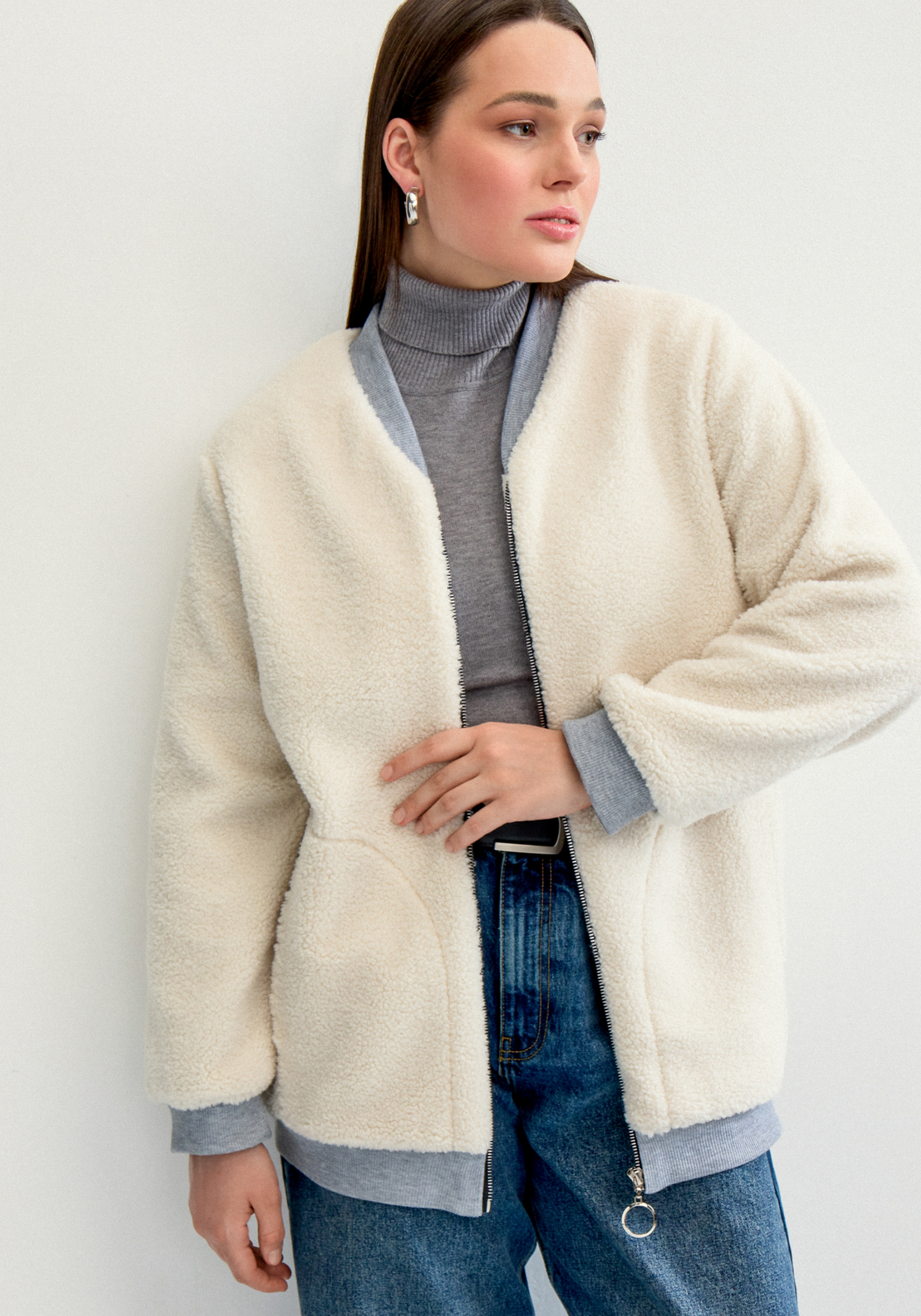 

Бомбер на молнии в стиле тедди, Белый