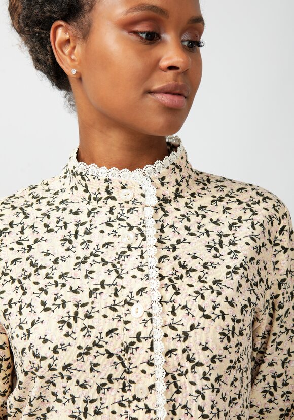 Платье из комбинированной вельветовой ткани шир.  580, рис. 22