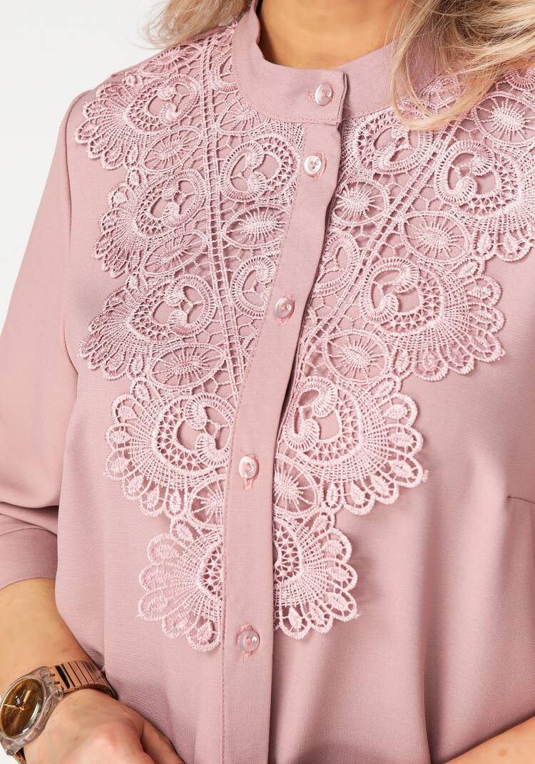 Блуза на пуговицах с ажурным кружевом шир.  750, рис. 7