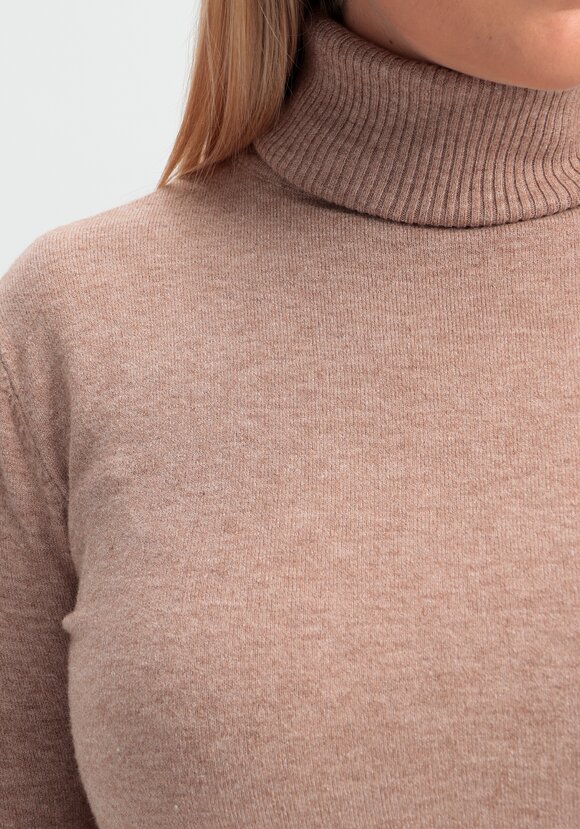 Джемпер Яркий выход шир.  580, рис. 12