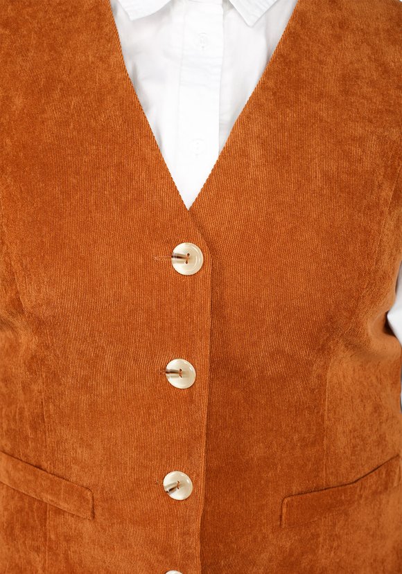 Жилет из вельвета шир.  580, рис. 12