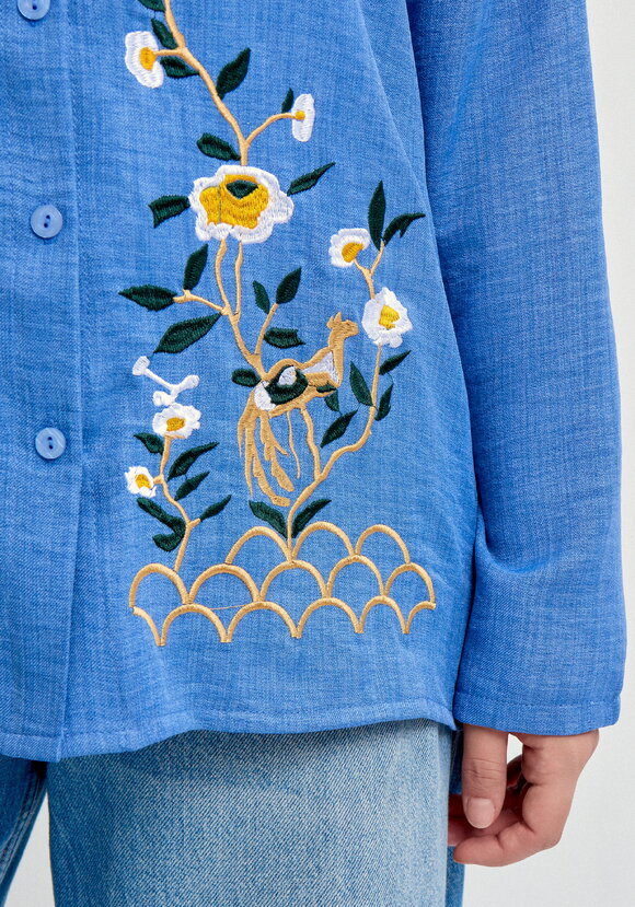 Рубашка с цветочной вышивкой по низу шир.  580, рис. 5