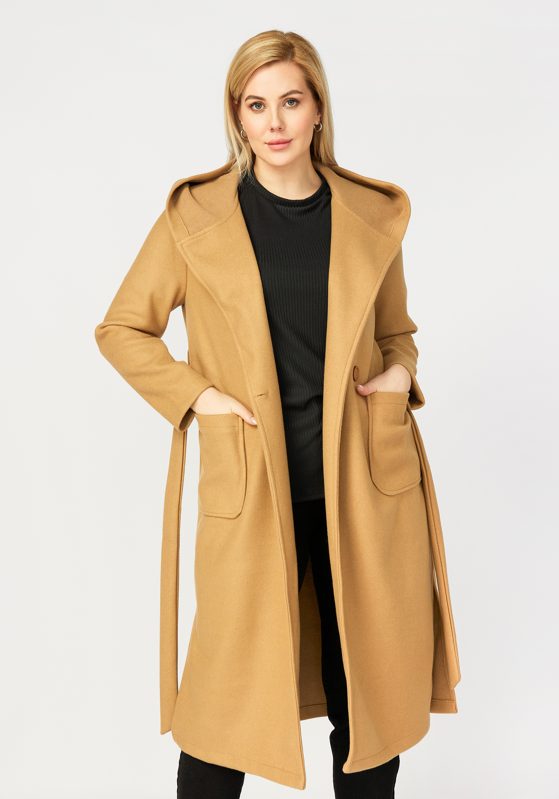 Пальто удлиненное с поясом и капюшоном