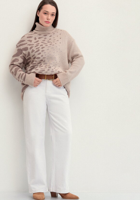 Джемпер с асимметричным расположением рисунка шир.  580, рис. 18