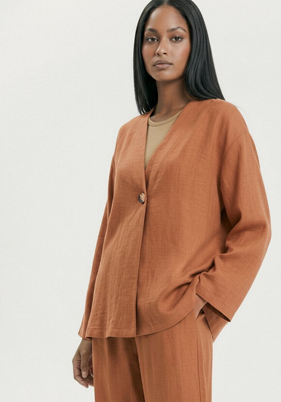 Жакет свободного кроя на пуговице Агата шир.  580, рис. 9