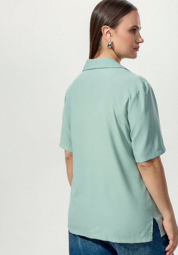 Блуза с однобортным воротником шир.  580, рис. 17