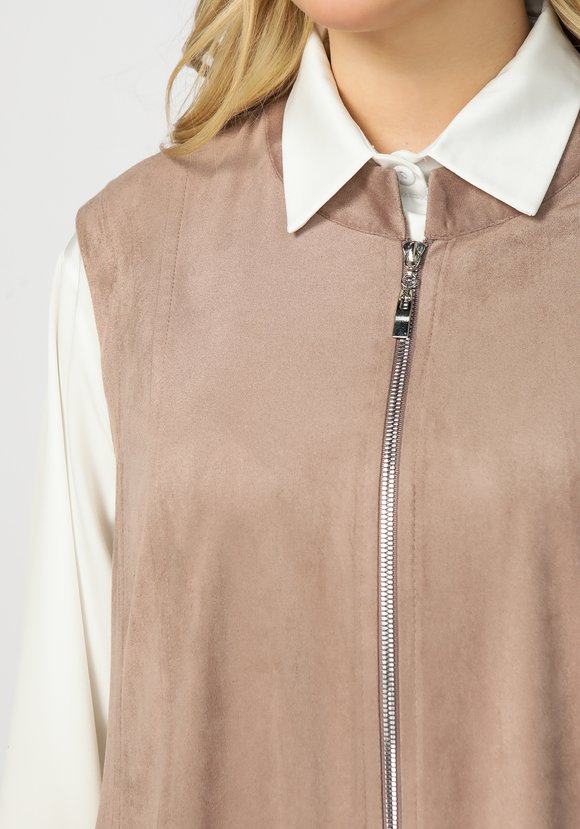 Жилет замшевый Бетти шир.  580, рис. 9