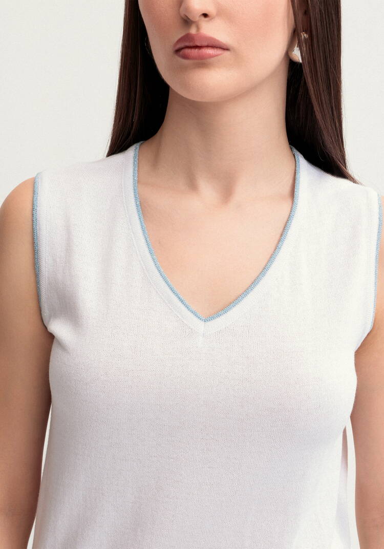 Топ с V-образным вырезом шир.  750, рис. 13