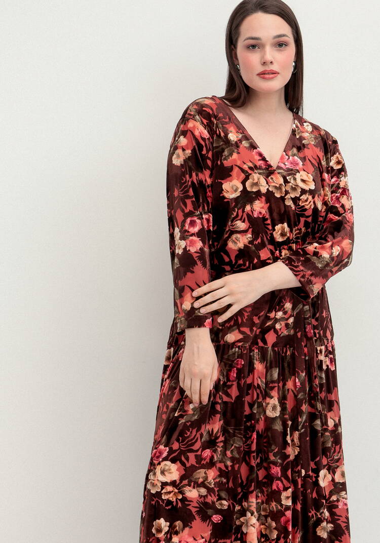 Платье с цветочным принтом на поясе шир.  750, рис. 9