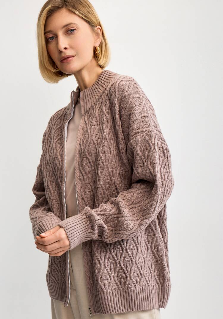 Кардиган на молнии с вязкой в виде ромбов шир.  750, рис. 26