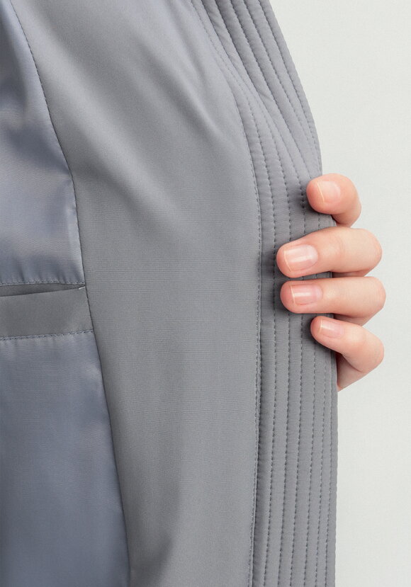 Пуховик с боковыми карманами на молнии шир.  580, рис. 41