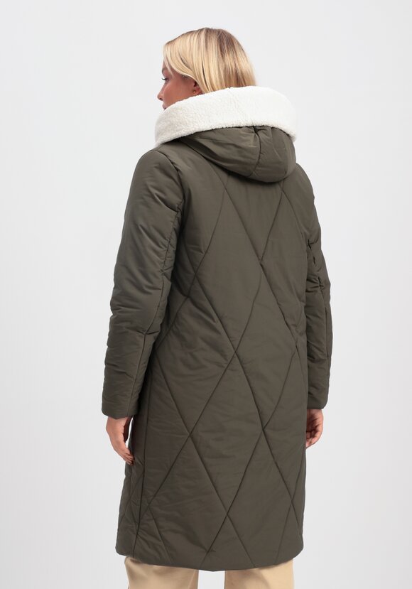 Пальто с меховой опушкой и капюшоном шир.  580, рис. 12