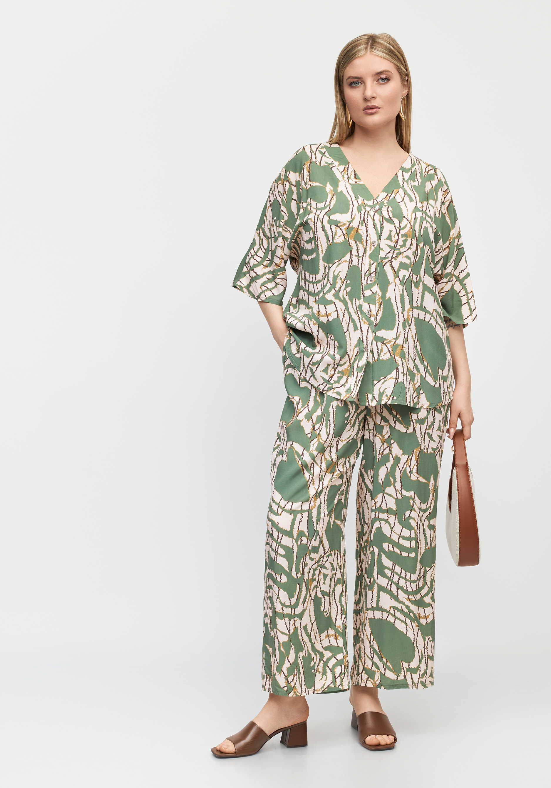 Костюм Агнесса