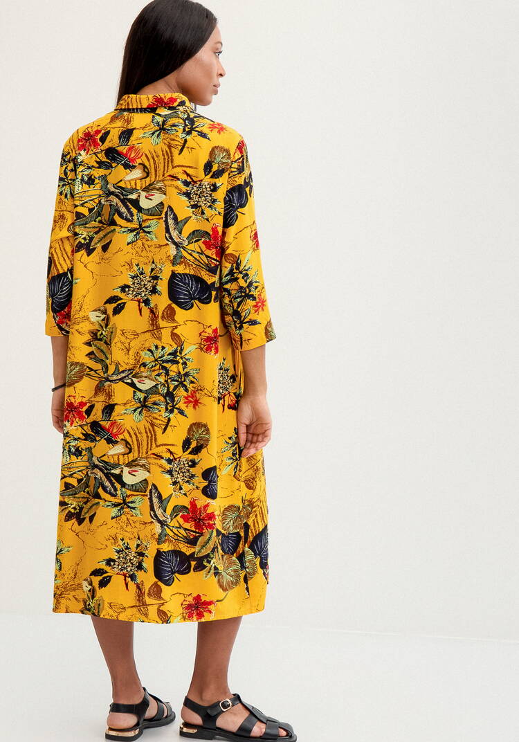 Платье рубашка с тропическим принтом шир.  750, рис. 19