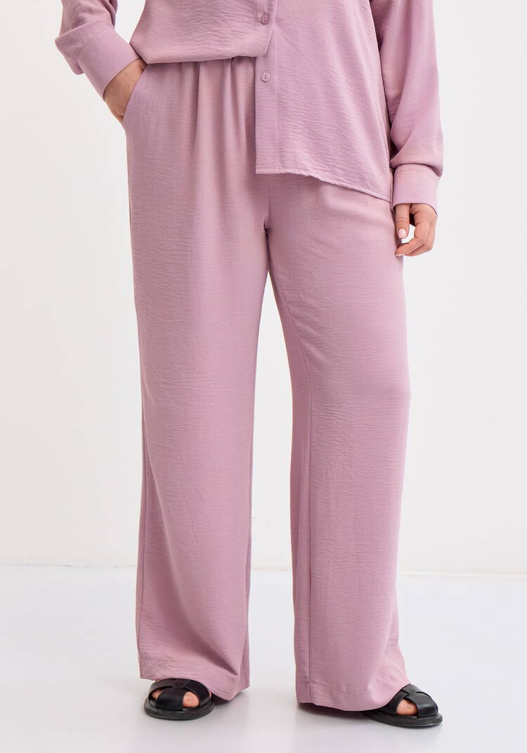 Брюки широкие на резинке по талии шир.  750, рис. 16