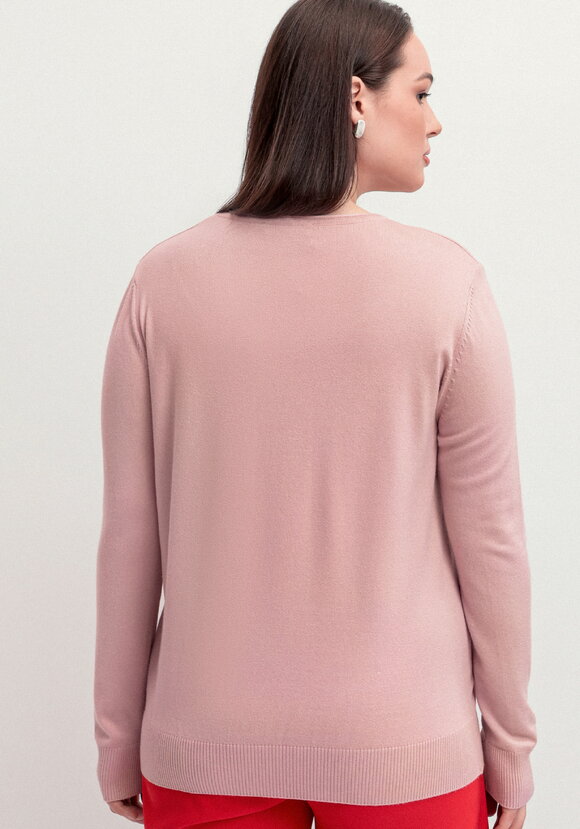 Джемпер с цветочной вышивкой и стразами шир.  580, рис. 17