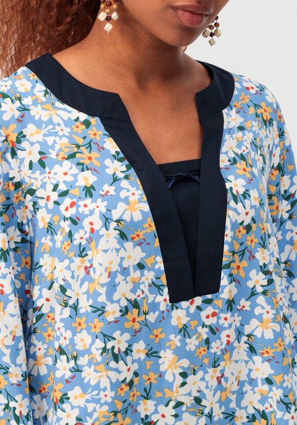 Туника с V-образным вырезом горловины шир.  580, рис. 5