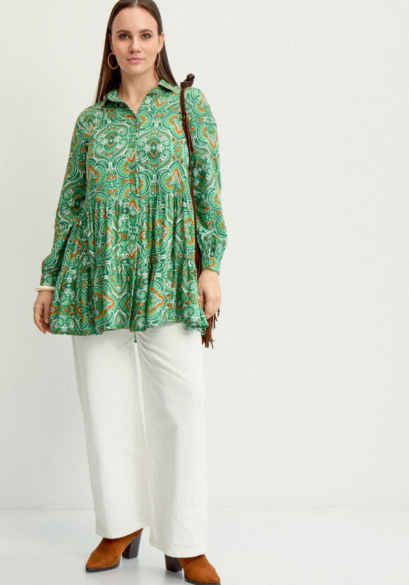 Блуза А-силуэта с ярусами шир.  580, рис. 9