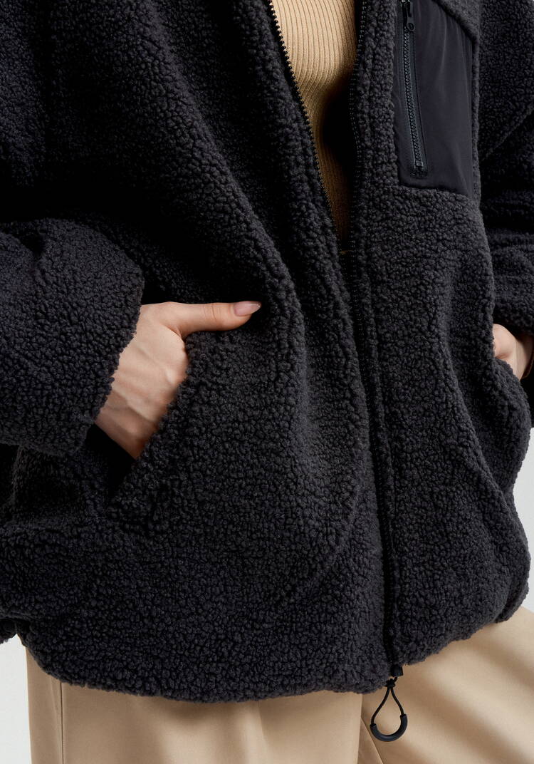 Двусторонняя куртка с высоким воротом шир.  750, рис. 37