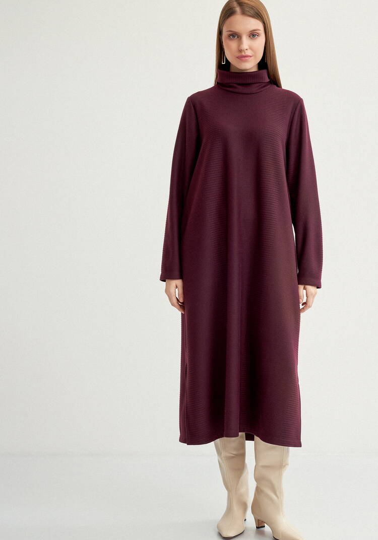 Платье с высоким горлом,прямое трикотажное шир.  750, рис. 4