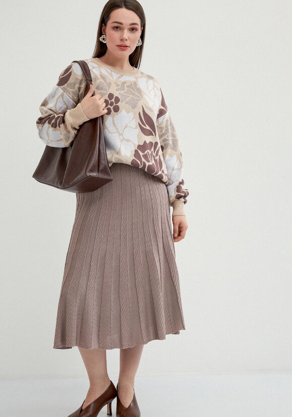 Джемпер прямого силуэта и цветочным принтом шир.  580, рис. 9