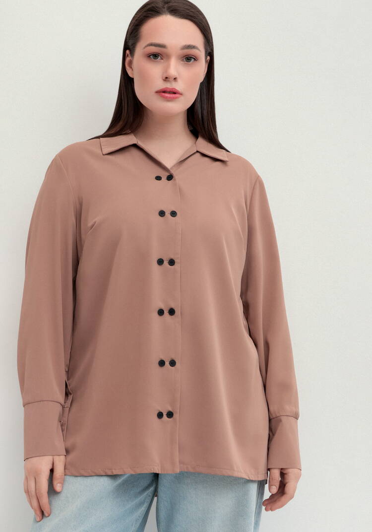 Рубашка с контрастными пуговицами шир.  750, рис. 22