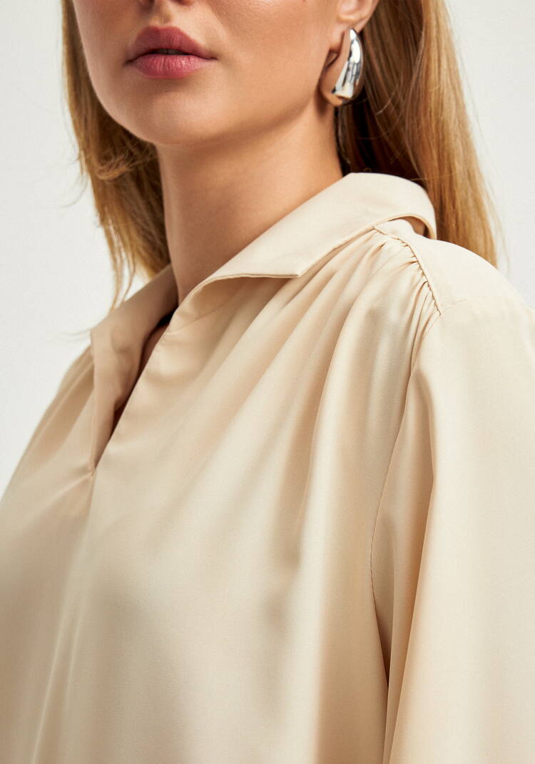 Блуза со сборкой на кокетке шир.  750, рис. 14