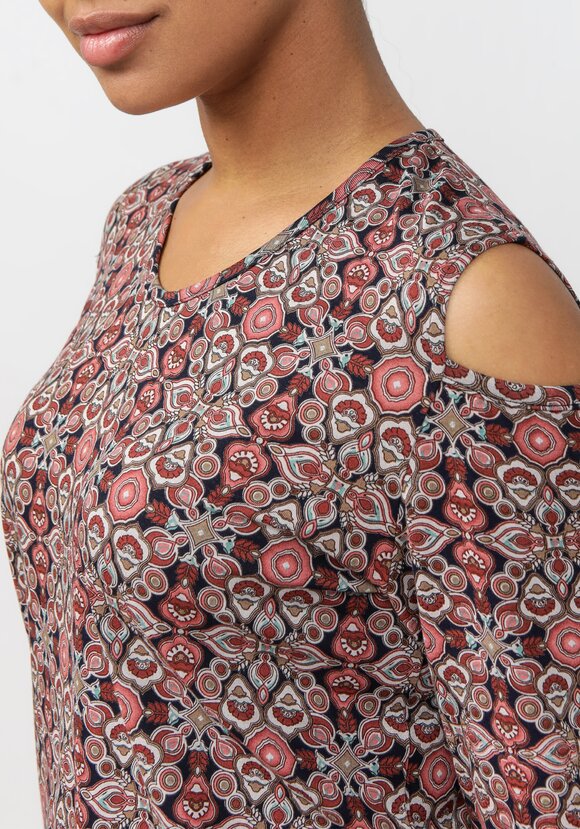 Лонгслив Гурдева шир.  580, рис. 32