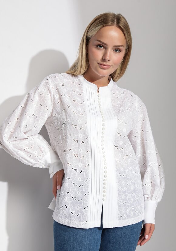 Блузка из шитья с объемными рукавами шир.  580, рис. 17