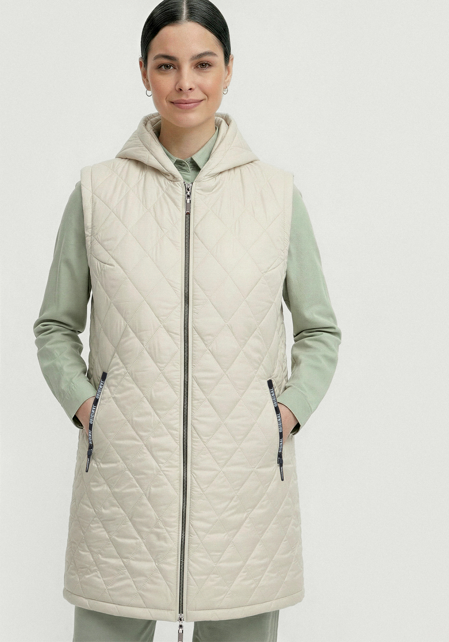 Жилет утепленный quotСтейси quot 3999₽