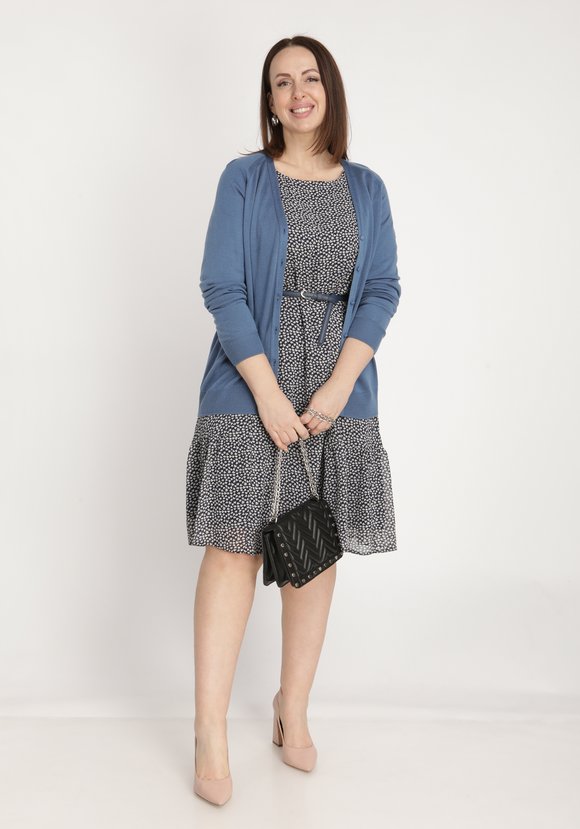 Кардиган с V-образным вырезом шир.  580, рис. 28