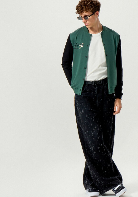 Бомбер с застежкой на кнопки шир.  580, рис. 7