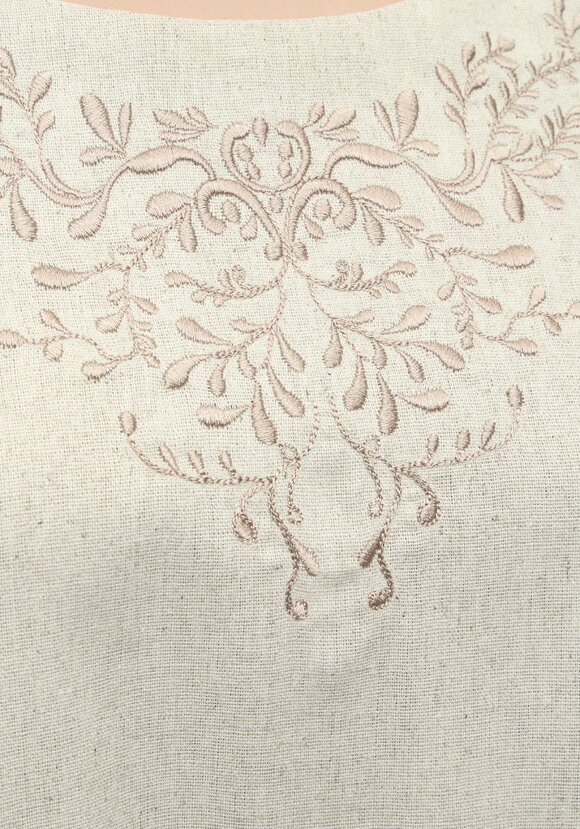 Платье из льна с вышивкой шир.  580, рис. 14