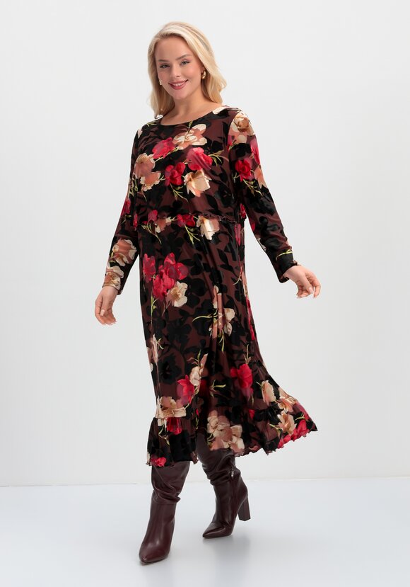 Платье А-силуэта с ярусами на подкладе шир.  580, рис. 8