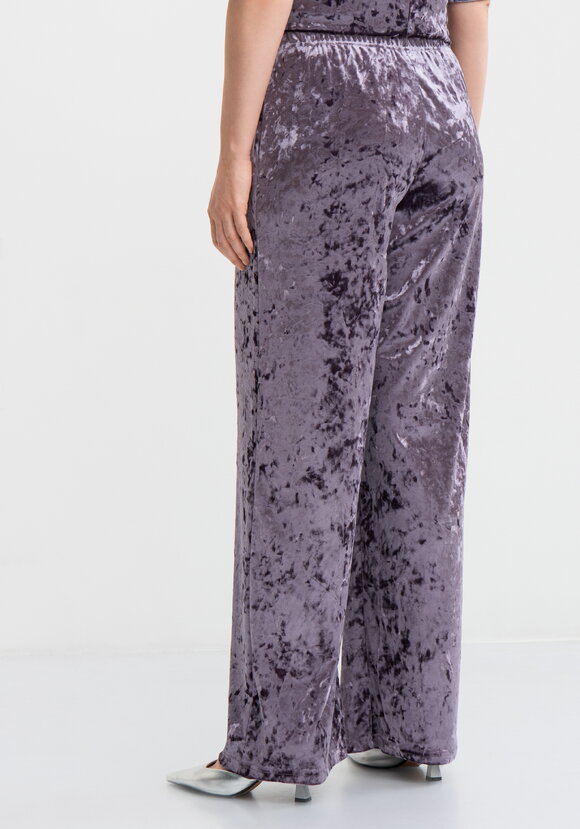 Костюм женский Антонина шир.  580, рис. 5