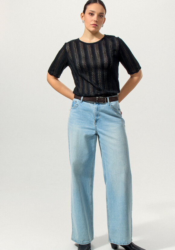 Джемпер с ажурным вертикальным рисунком шир.  580, рис. 6